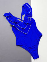Chic Triangle Bikini �Satin Glow