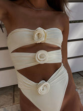Bold Two-Piece Set �Tropical Bloom