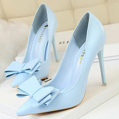 An Hourglass Silhouette Stilettos