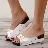 Chasing That Fame Flat Sandals