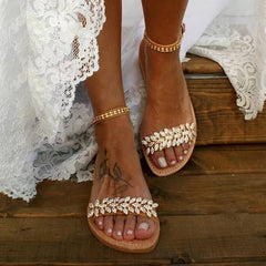 Rhinestone Flower Decorated Flat Sandal