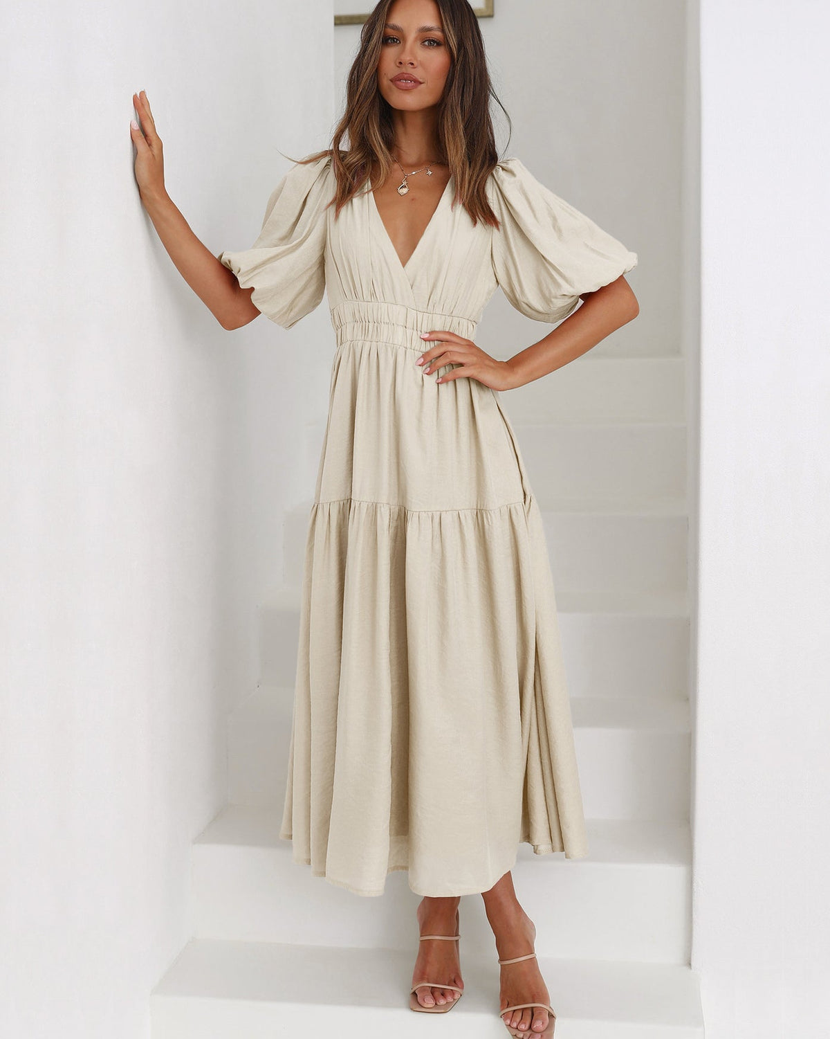Luciaâ„?- V-Neck Puff Dress