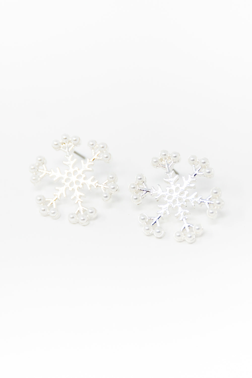 Snowflake Shimmer Pearl Post Earrings