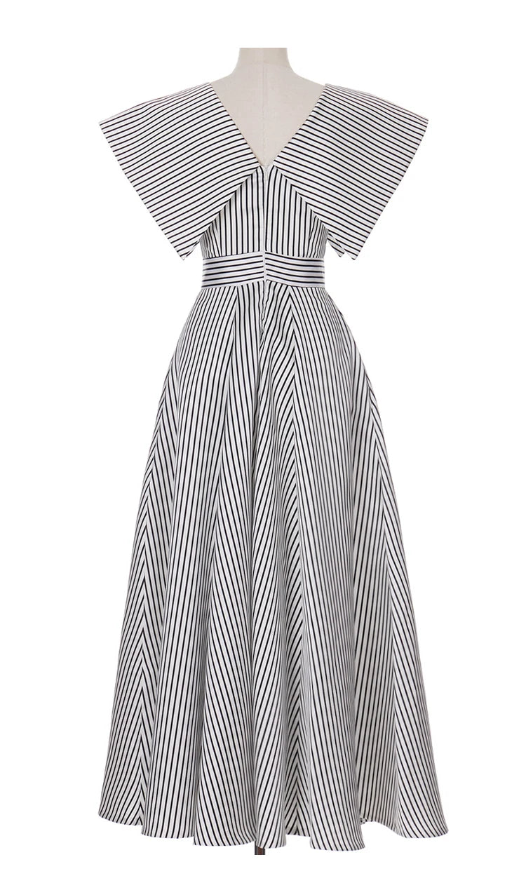 Girl In The Corner Maxi Dress