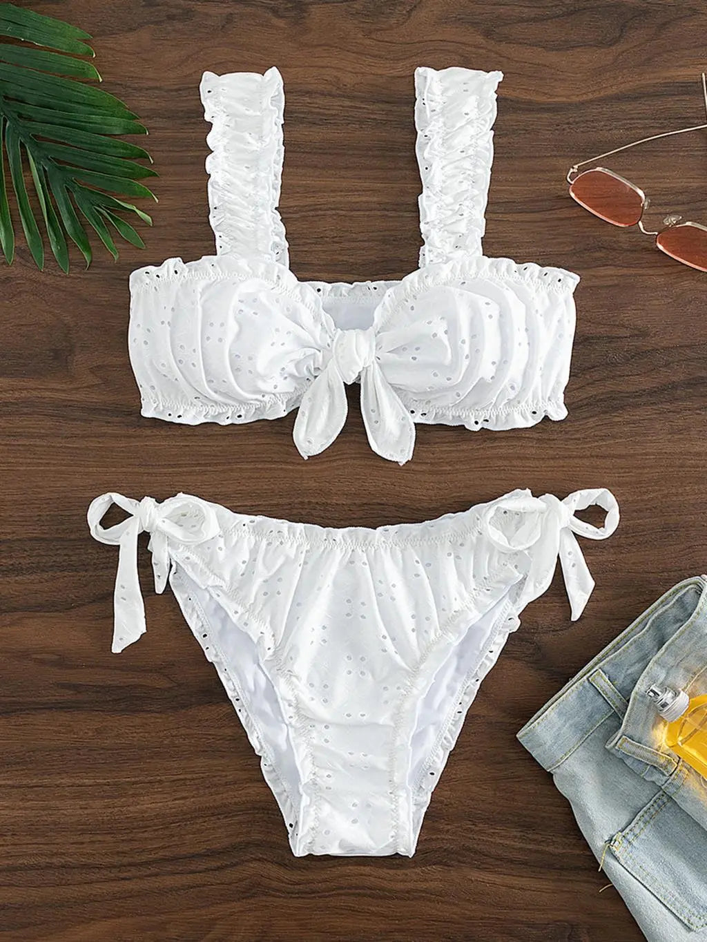 Chic Cut-Out Bikini â€?Vintage Chic