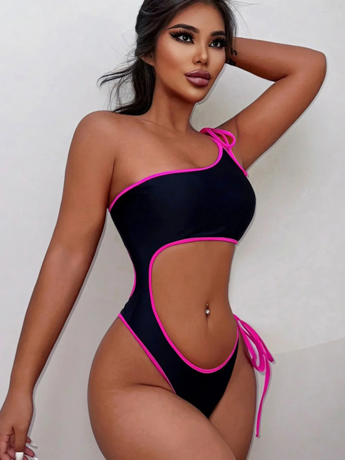 Black Single Poolside Style