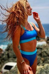 Bold Swimsuit â€?Vintage Chic
