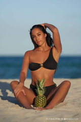Minimalist Cut-Out Bikini â€?Sun-Kissed