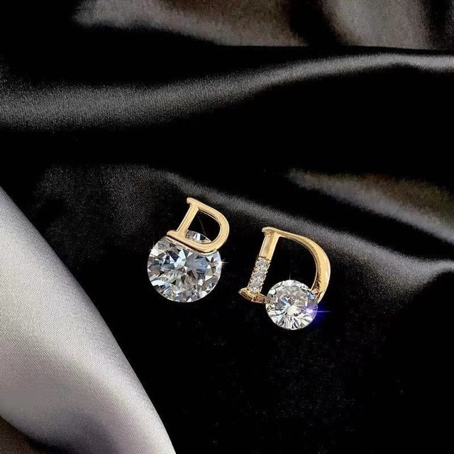 Thinking of Magic Stud Earrings